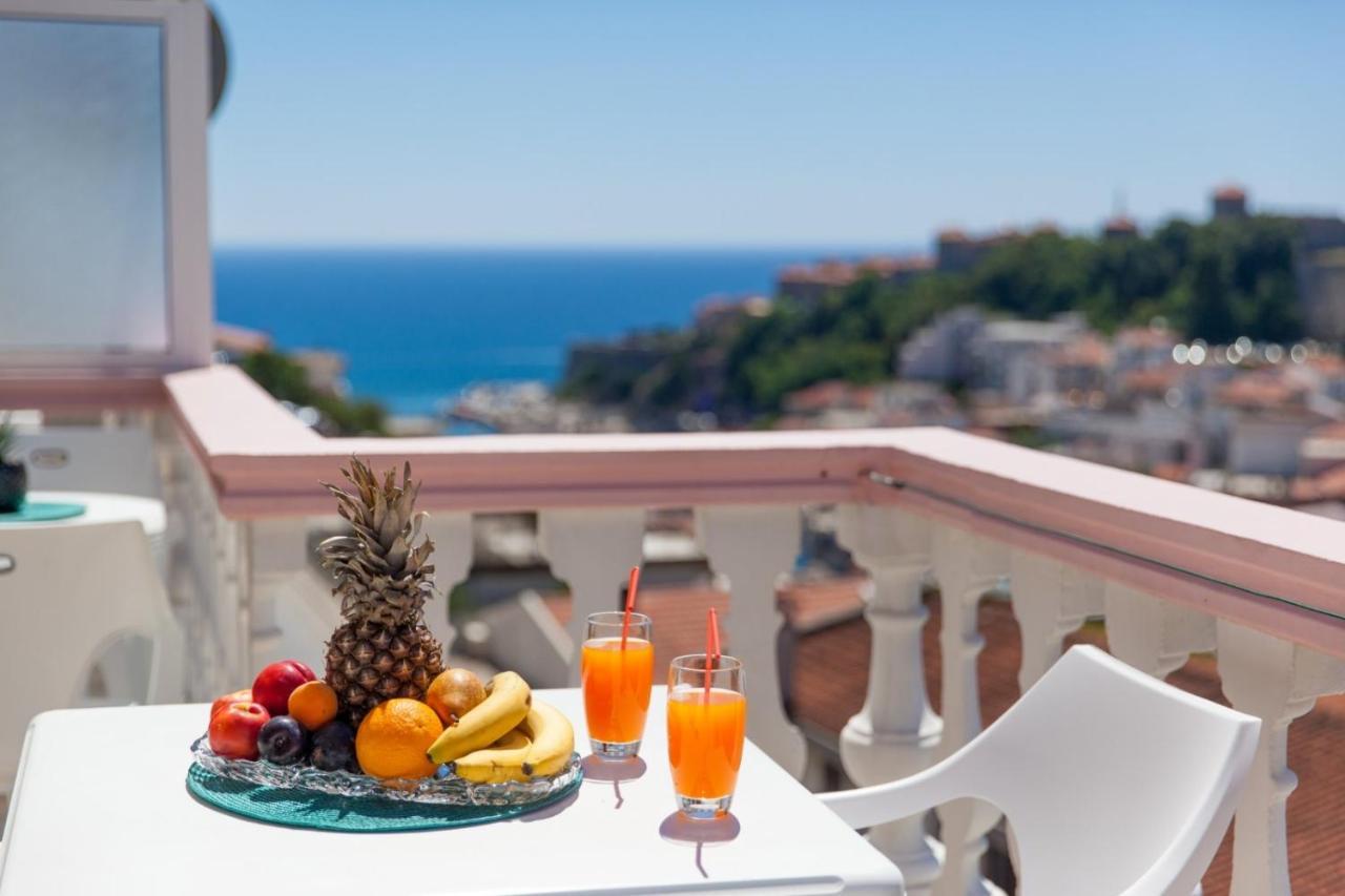 Castello Apartments أولتْسي المظهر الخارجي الصورة