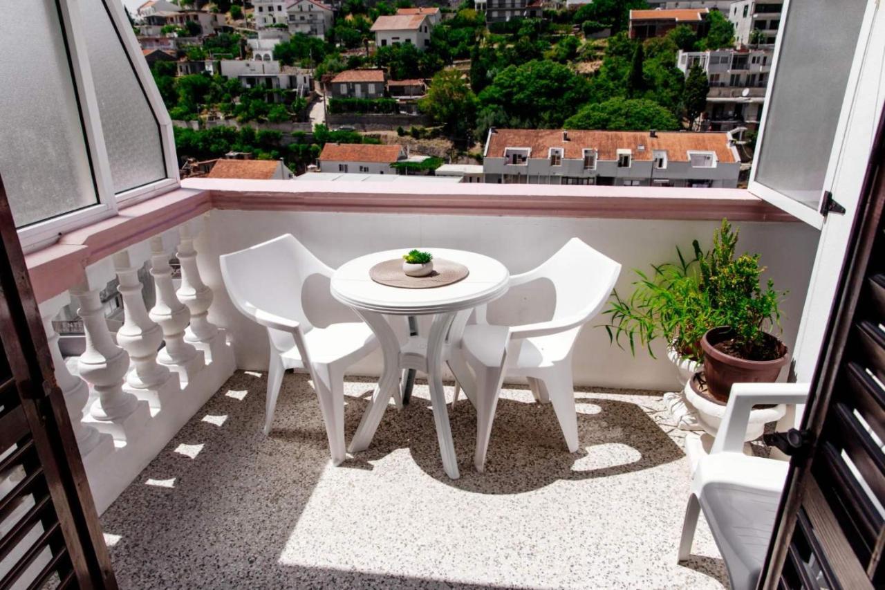 Castello Apartments أولتْسي المظهر الخارجي الصورة